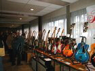 mmmvintageguitarshow03.jpg
